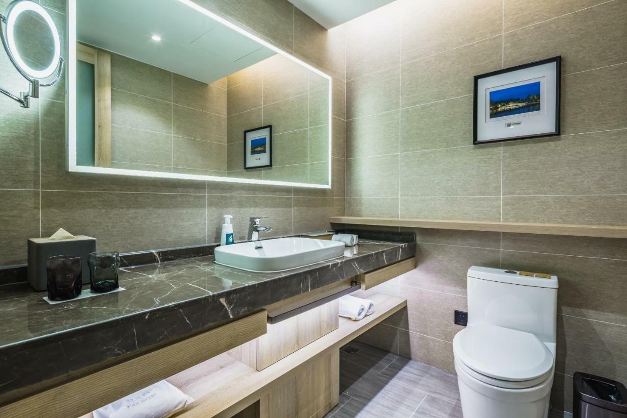 Atour Hotel Цзинань Экстерьер фото