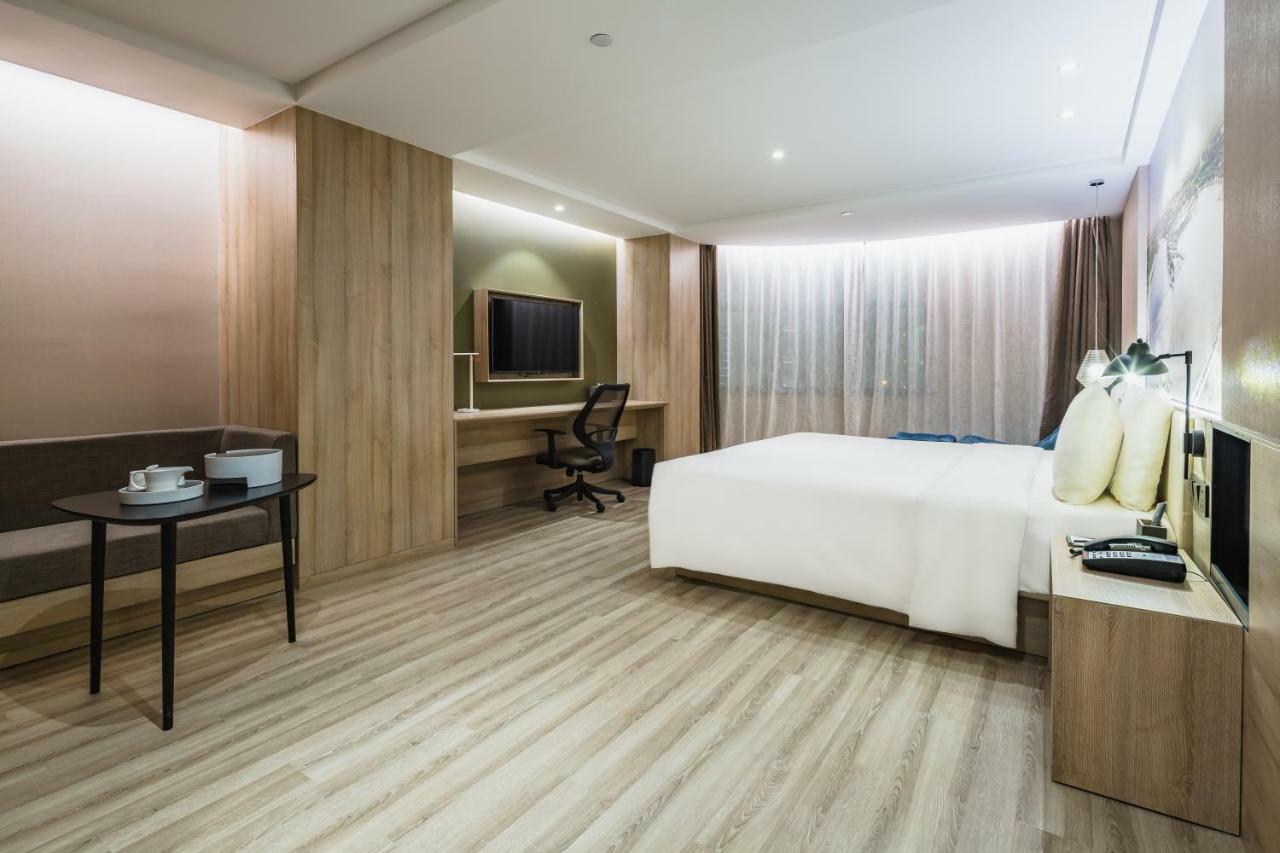 Atour Hotel Цзинань Экстерьер фото