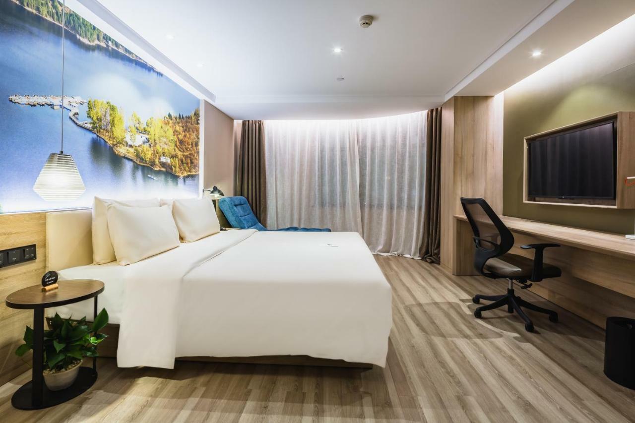 Atour Hotel Цзинань Экстерьер фото