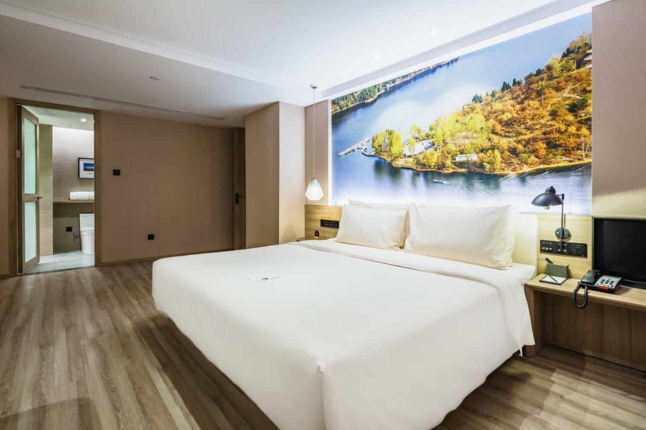 Atour Hotel Цзинань Экстерьер фото