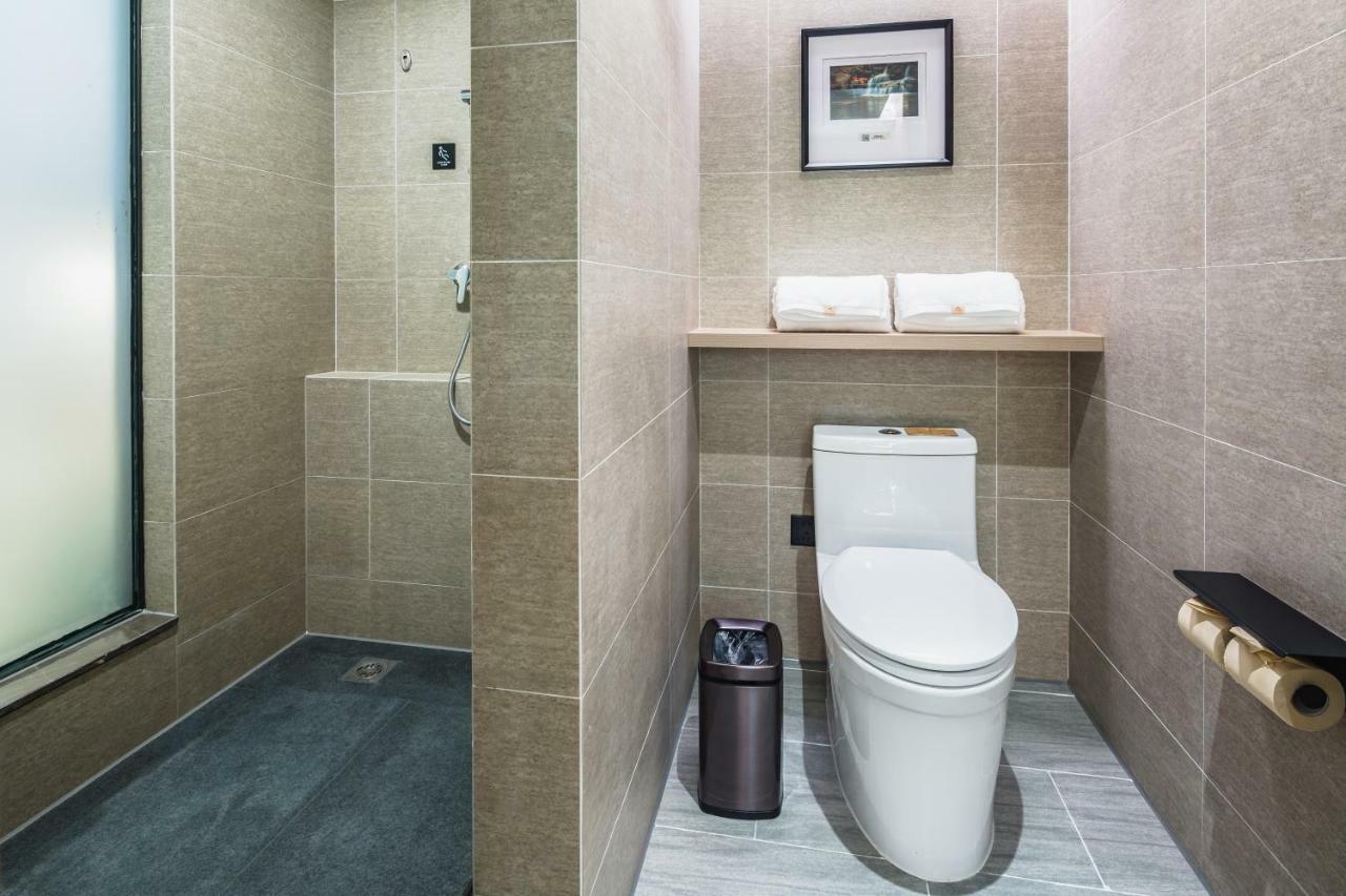 Atour Hotel Цзинань Экстерьер фото