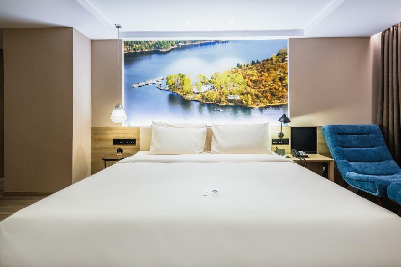 Atour Hotel Цзинань Экстерьер фото