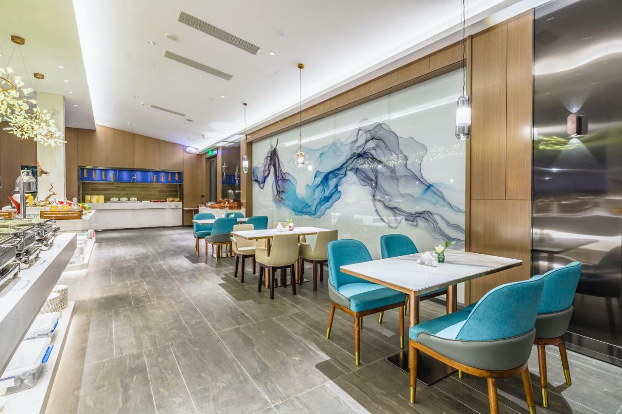 Atour Hotel Цзинань Экстерьер фото